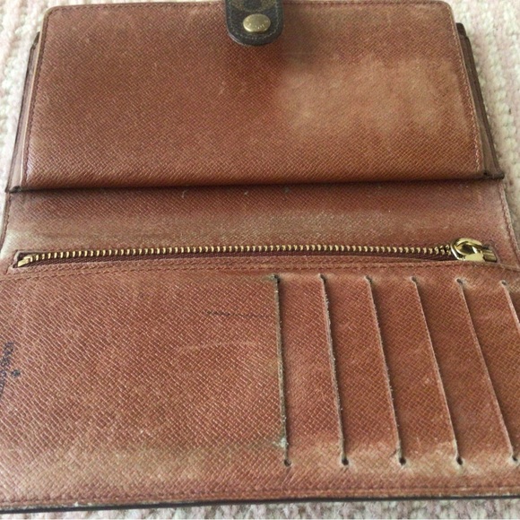 Authentic Louis Vuitton Monogram Wallet - Picture 8 of 10
